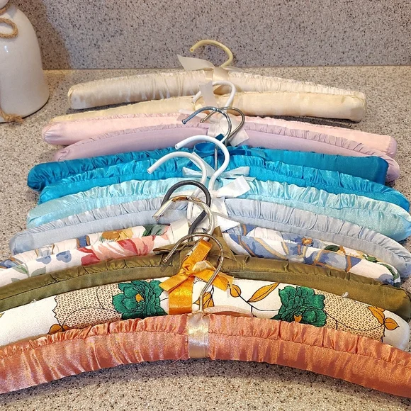 Set of Padded Satin & Floral Hangers - Assorted Pastel Colors - Picture 1 of 4